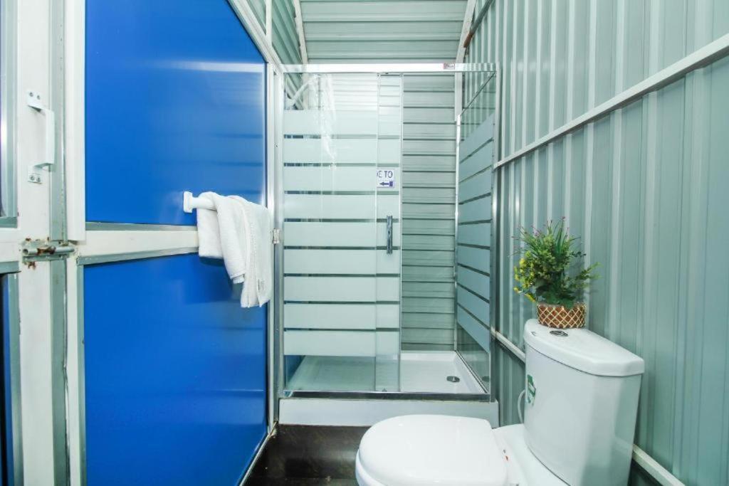 Katunayaka A4 Hostel Colombo Airport - Eco Lodge - Free Pickup & Drop מראה חיצוני תמונה